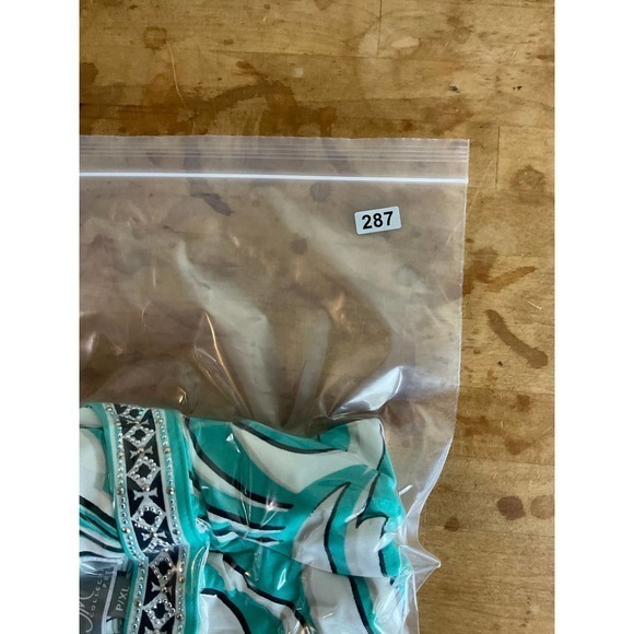 JM Collection Top Petite Extra Large Embellished‎ Blouse R - Picture 9 of 9